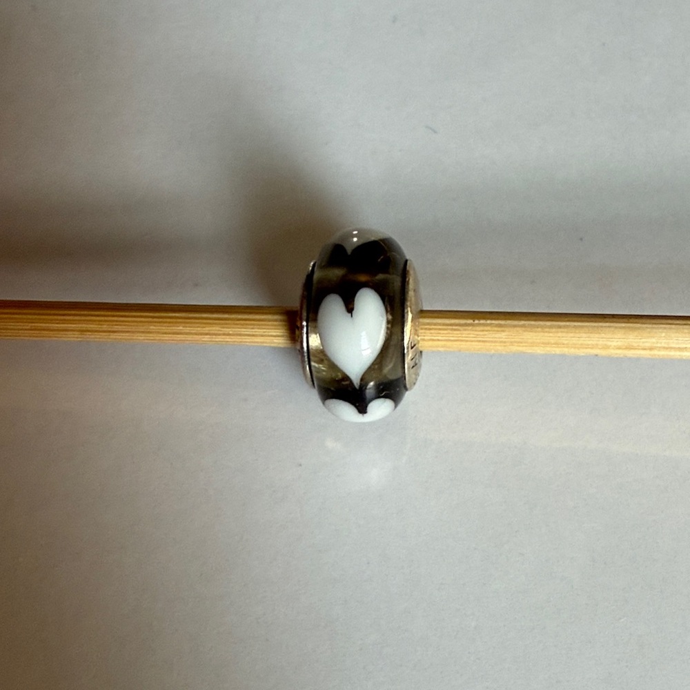 Pandora Murano glass charm